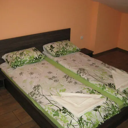 Guest house романс Yagodina